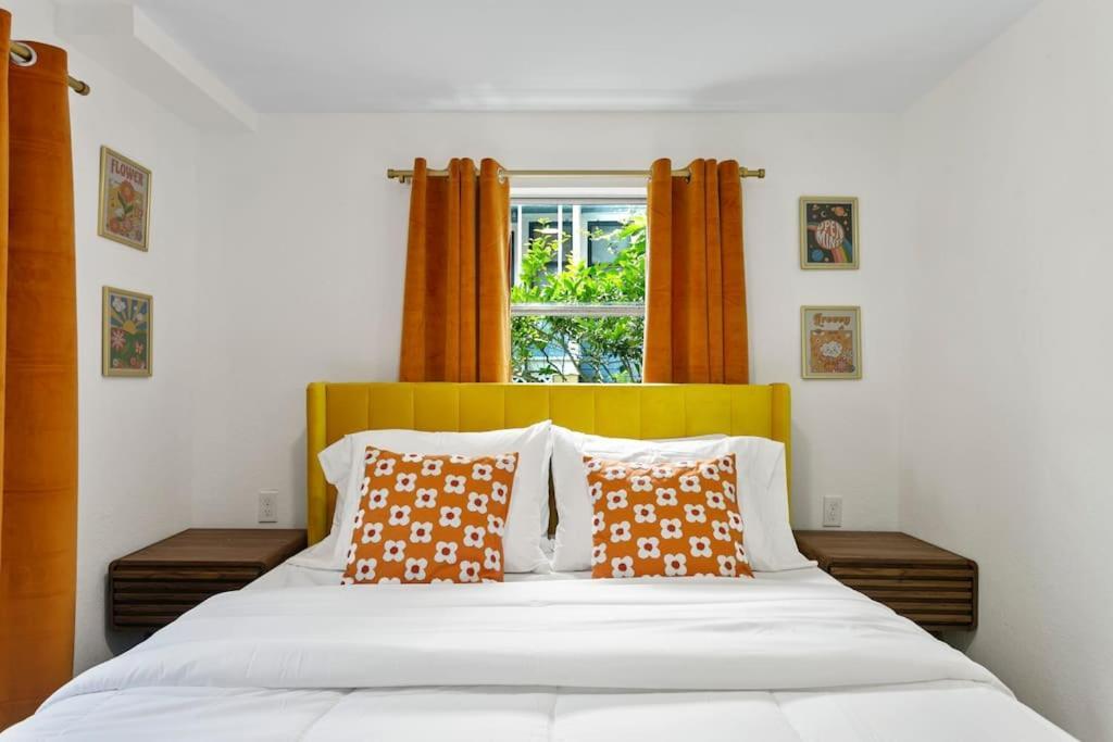 That 70'S Themed Apt Close To Coffee, Food + Shops Tampa Dış mekan fotoğraf